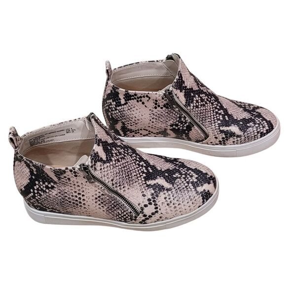 Snake print wedge sneaker - Picture 3 of 5